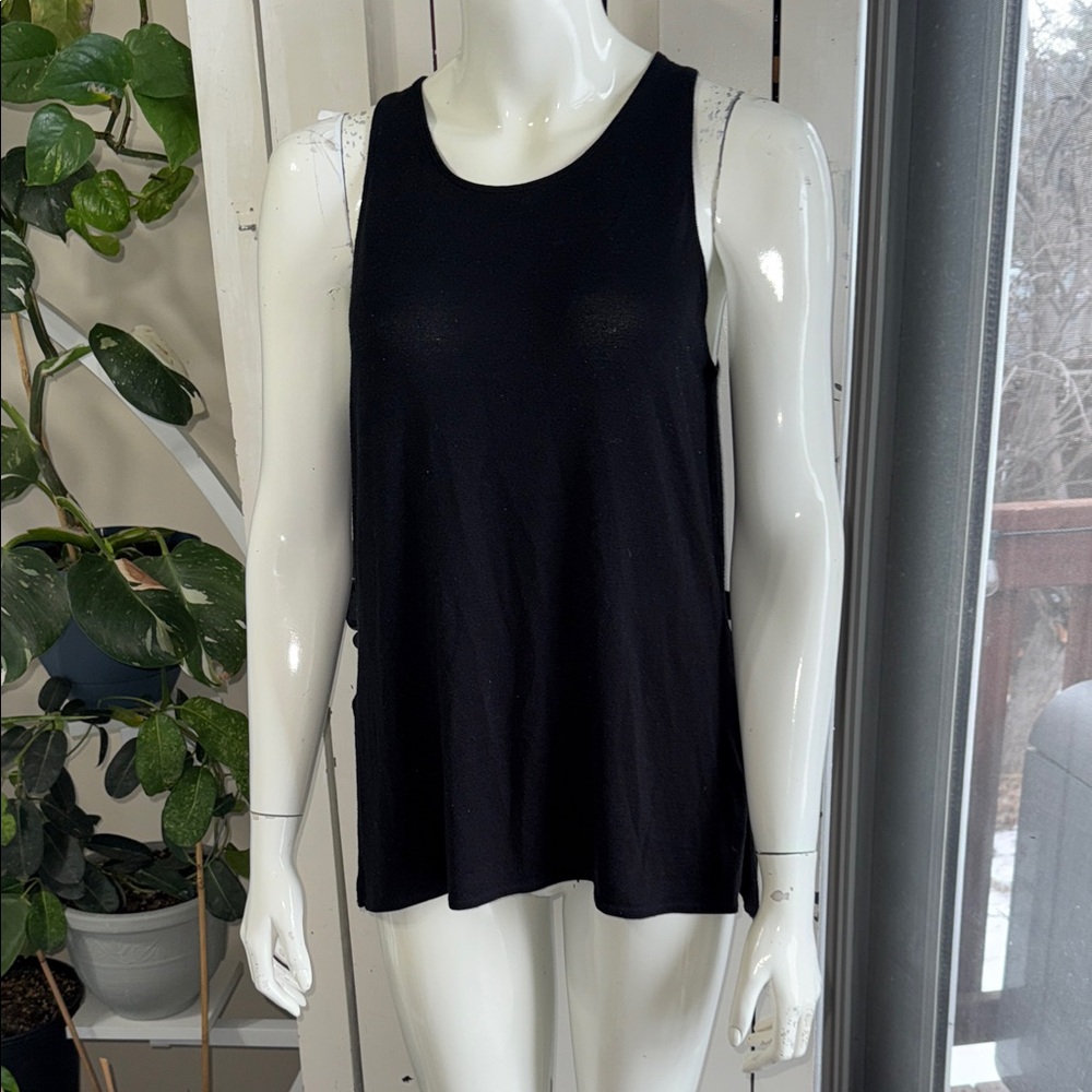 Wilfred free size Sm Black Tank Top with slits
